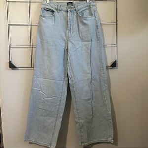 BDG High & Wide Jeans
